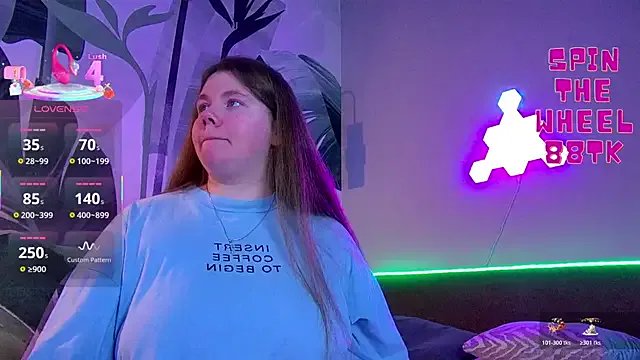 Freechat RubyValen on StripChat