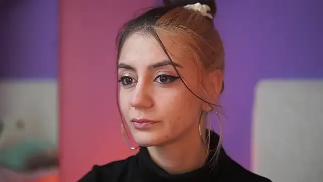 Freechat SabrinaHope on StripChat