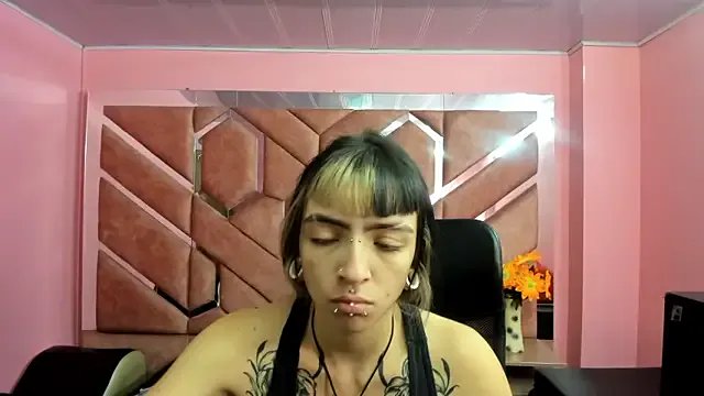 Samantha_Smiith on StripChat 