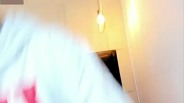 Freechat SamanthaMilann on StripChat