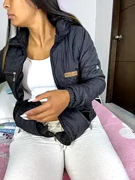 Freechat sandylau on StripChat