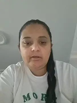 Freechat sarahhh1987 on StripChat