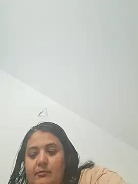 Freechat sarahhh1987 on StripChat