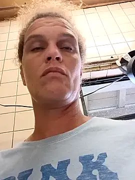 Freechat sarahkat86 on StripChat