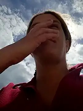 Freechat sarahkat86 on StripChat