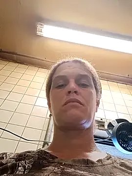 Freechat sarahkat86 on StripChat