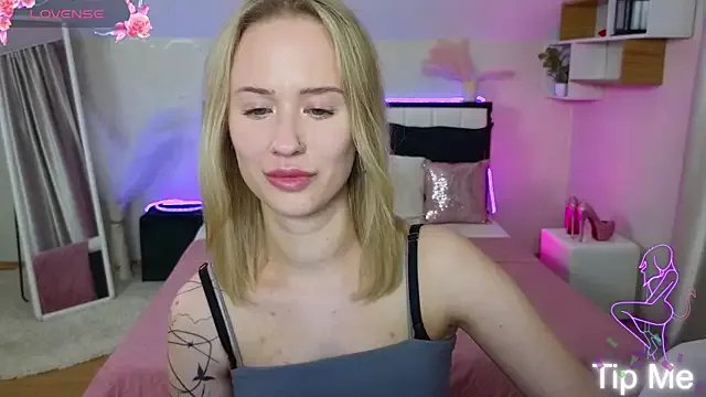 Freechat SashaBrooks on StripChat