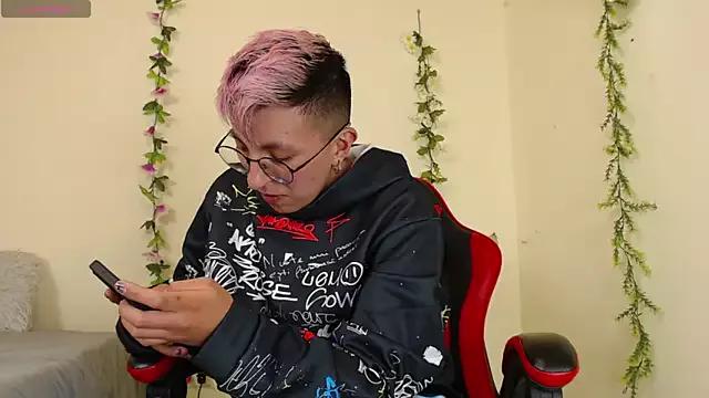 Freechat Sexyboy_666 on StripChat