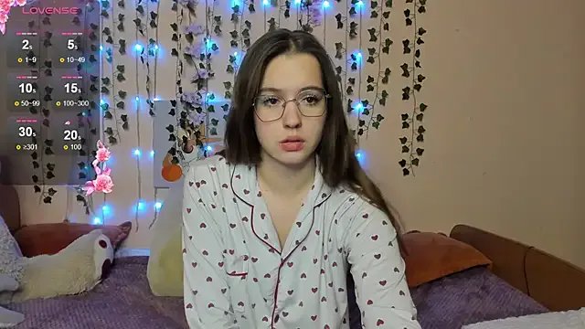 Freechat ShalinaMontana on StripChat