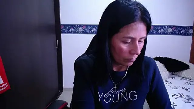 Freechat sharoon_cheerry on StripChat