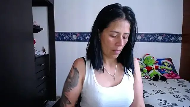 Freechat sharoon_cheerry on StripChat