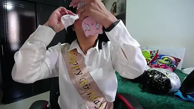 Freechat sharoon_cheerry on StripChat