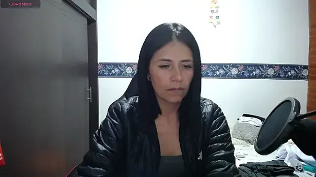 Freechat sharoon_cheerry on StripChat