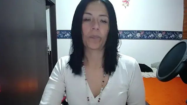 Freechat sharoon_cheerry on StripChat