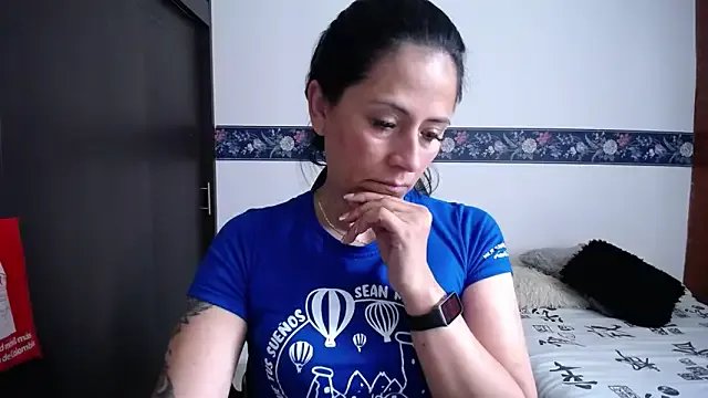 Freechat sharoon_cheerry on StripChat