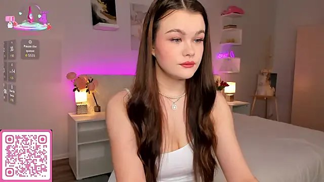 Freechat ShyEmma_ on StripChat