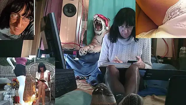 Freechat SissiDomination on StripChat