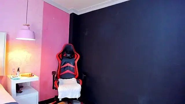 Freechat SkylerBloomm on StripChat