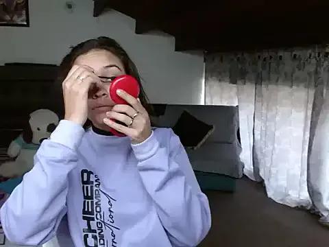 Skylovershot on StripChat