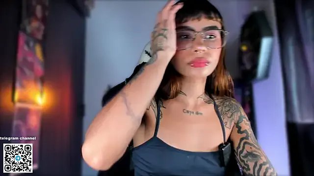 Freechat sofiafenty on StripChat