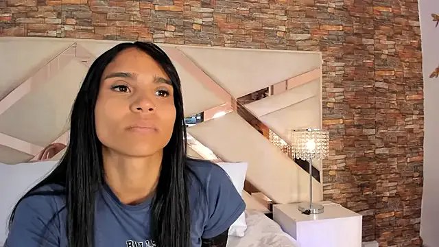 Freechat sophie_pariss on StripChat