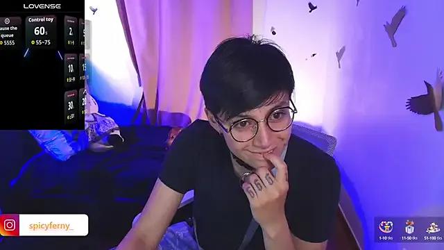 spicyferny on StripChat