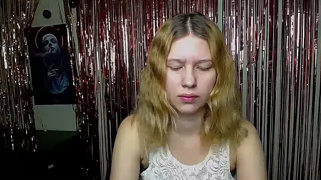 Freechat StellaCRL on StripChat