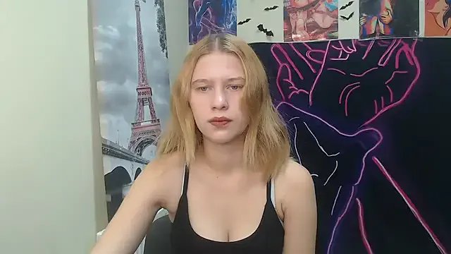 Freechat StellaCRL on StripChat