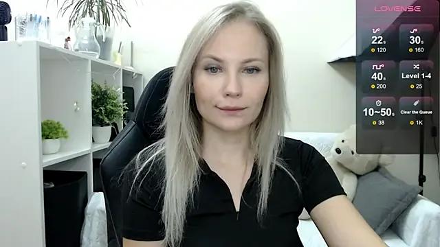 Sunny_bunny6 on StripChat