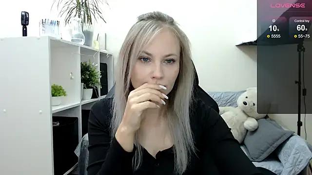 Sunny_bunny6 on StripChat