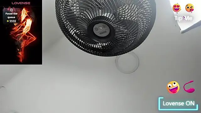 Freechat sweet__vanessa1 on StripChat