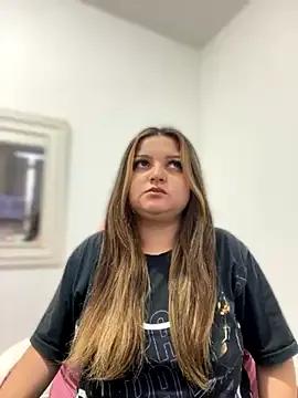 SweetFoxEyes_ on StripChat