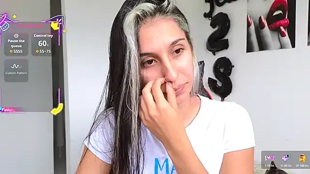 Freechat tammyandrade_ on StripChat