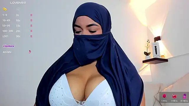 Private thaira_aly on StripChat