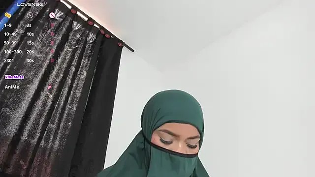 Private thaira_aly on StripChat