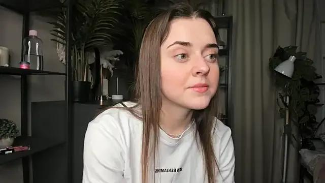 ThelmaJusto — Ice cube for my boobs and lick them