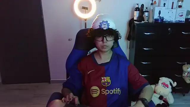 thomascooper7 — remove pants