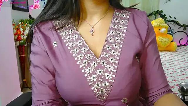 StripChat thyAnvi is Freechat thyAnvi — Chocolate on boobs & navel