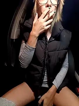 Timide_girl17 on StripChat 