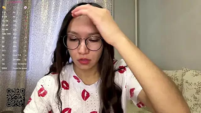 StripChat TinyDreamer is Freechat TinyDreamer — Slap my ass in doggy