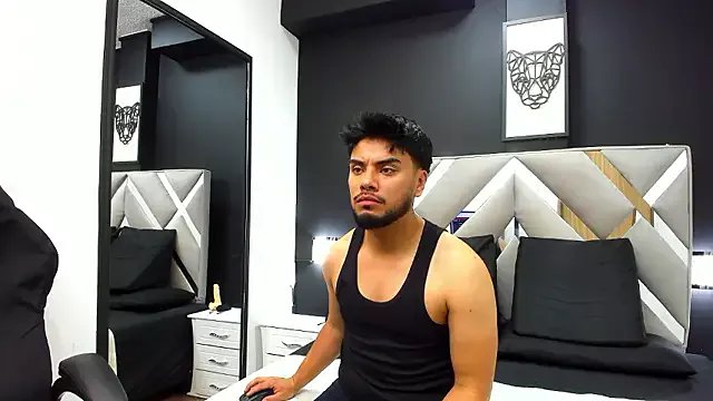 Freechat Tommidubois on StripChat