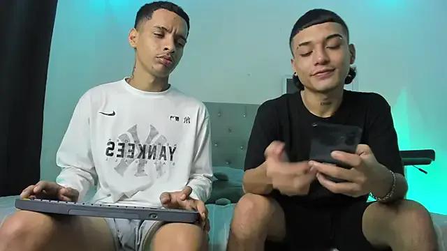 Freechat twinkDuohot on StripChat