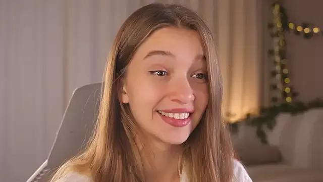 Freechat UdelaHathorne on StripChat