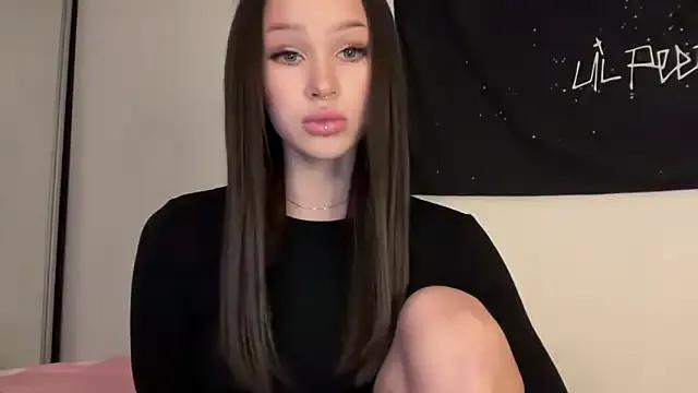 ur_molly — spank ass