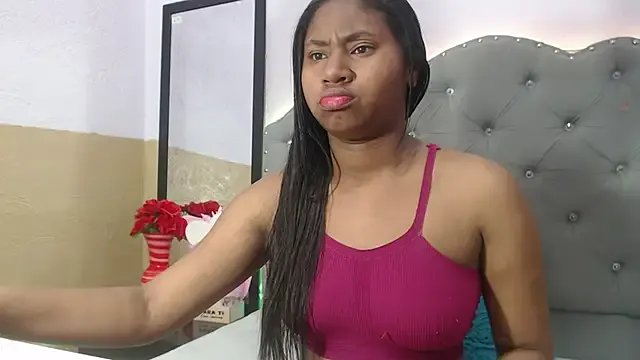 Freechat valentinavega18x on StripChat