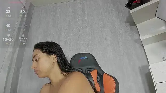 Freechat Valentinne_z on StripChat