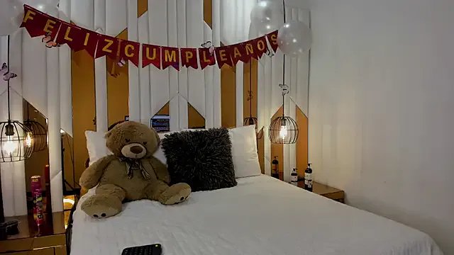 Freechat ValeriaPrado on StripChat