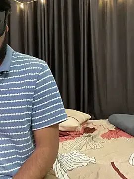 Freechat vickyandtania on StripChat