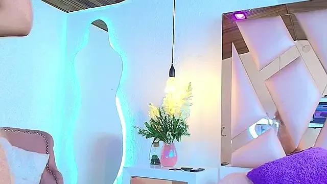 Group Victoria_Thompson1 on StripChat