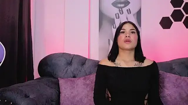 Freechat Violet_Jhonson on StripChat